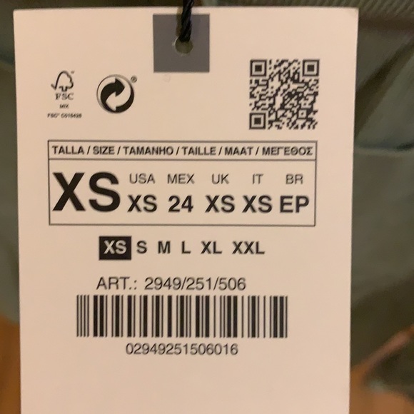 Zara Corduroy Button-Up NWT - Picture 6 of 6